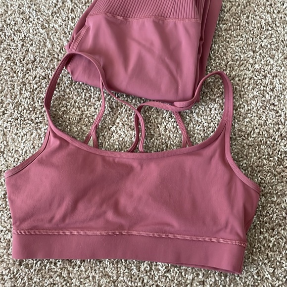 Vuori rib studio legging AND mindset bra - Picture 4 of 6